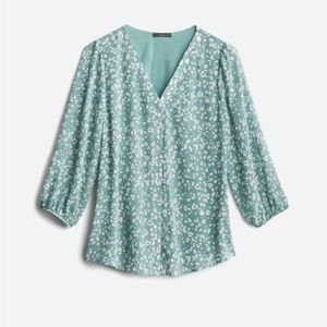 West Kei Coleton Button Down Blouse. Size medium petite.